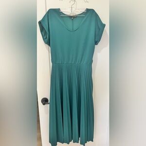Chic Teal Midi Dress